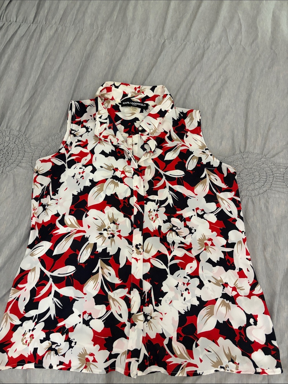 Karl Lagerfeld Black Red White Floral Sleeveless Button-Up Camisole